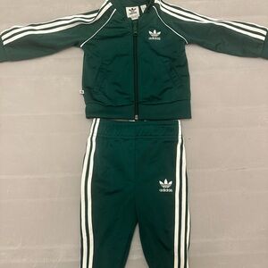 ADICOLOR SST TRACK SUIT Adidas green baby tracksuit. Size- 9 months.